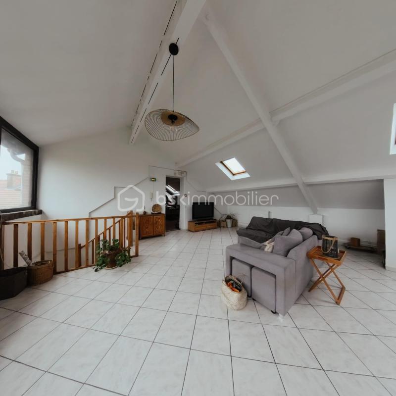 Immeuble - 1 665 m² - 33 pièces