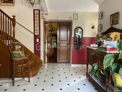 Maison ancienne - 195 m² - 8 pièces