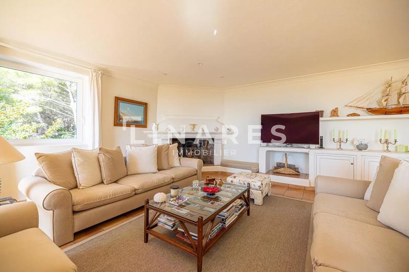 Villa - 410 m² - 9 pièces