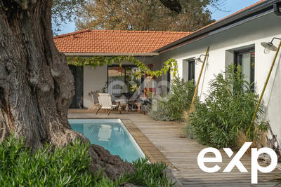 Maison - 160 m² - 6 pièces