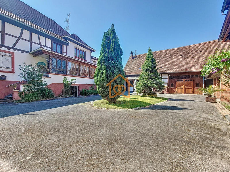 Maison - 354 m²