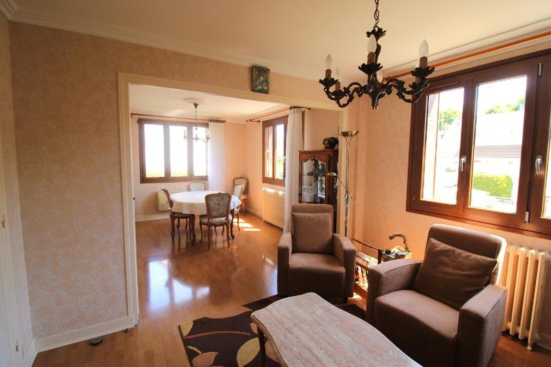 Maison - 102 m² - 5 pièces