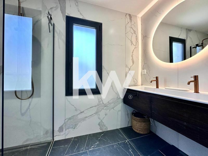 Maison - 176 m² - 5 pièces