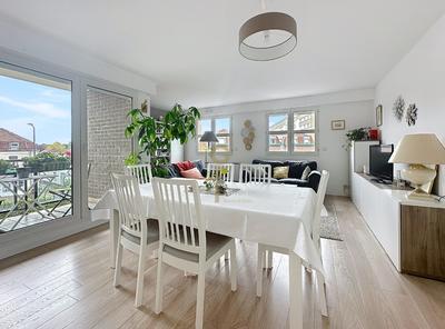 Appartement - 77 m² - 3 pièces