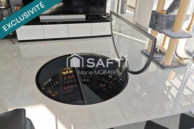 Maison - 182 m² - 7 pièces