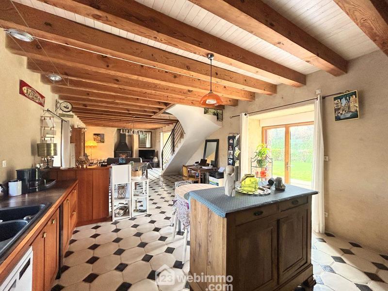 Ferme - 215 m² - 9 pièces