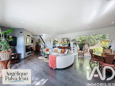 Maison de maîtres - 217 m² - 6 pièces