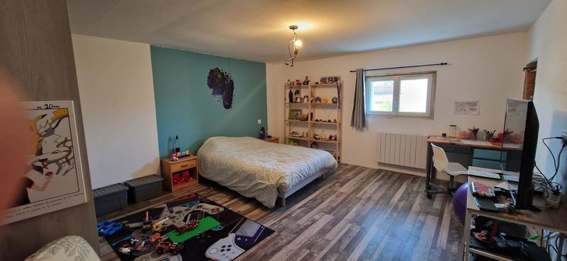 Maison - 230 m² - 6 pièces