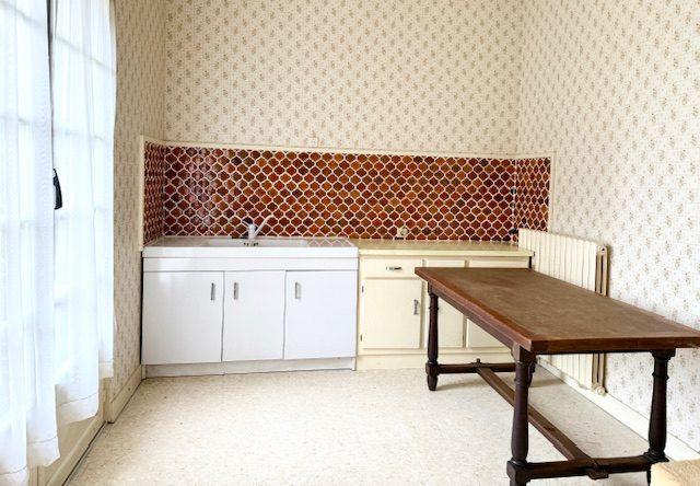 Maison ancienne - 220 m² - 12 pièces