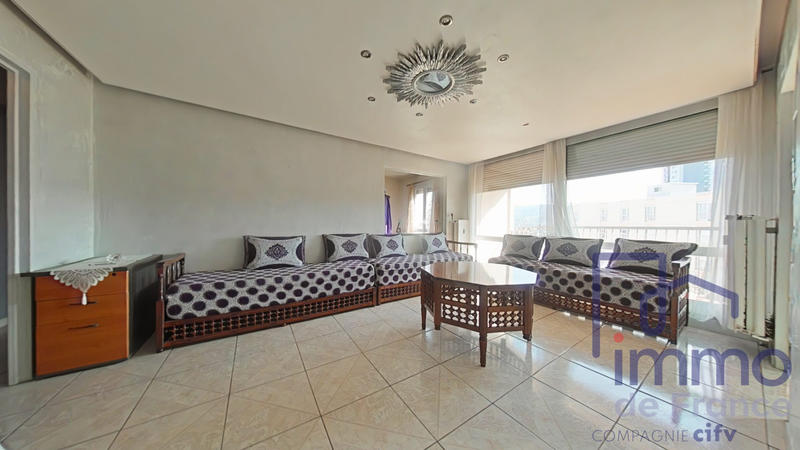 Appartement - 77 m² - 4 pièces