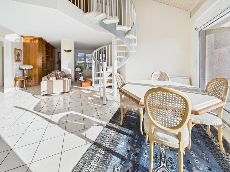 Appartement - 152 m² - 4 pièces