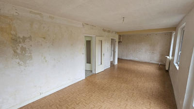 Maison - 95 m² - 5 pièces