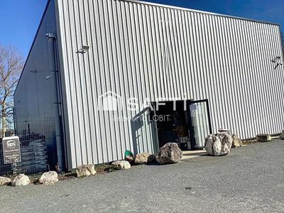 Local commercial - 298 m² - 3 pièces