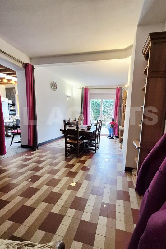 Maison - 187 m² - 7 pièces