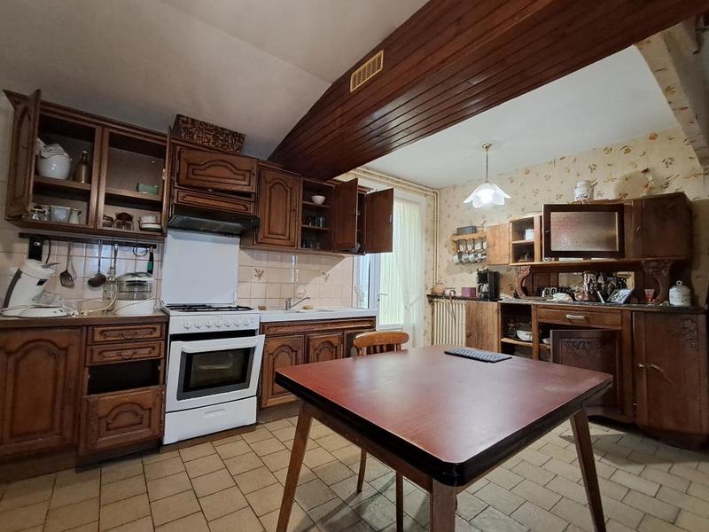 Maison - 98 m² - 5 pièces