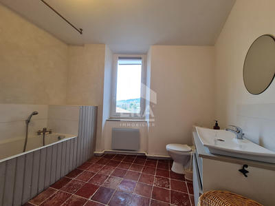 Maison - 100 m² - 6 pièces