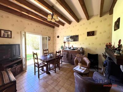 Maison - 90 m² - 5 pièces