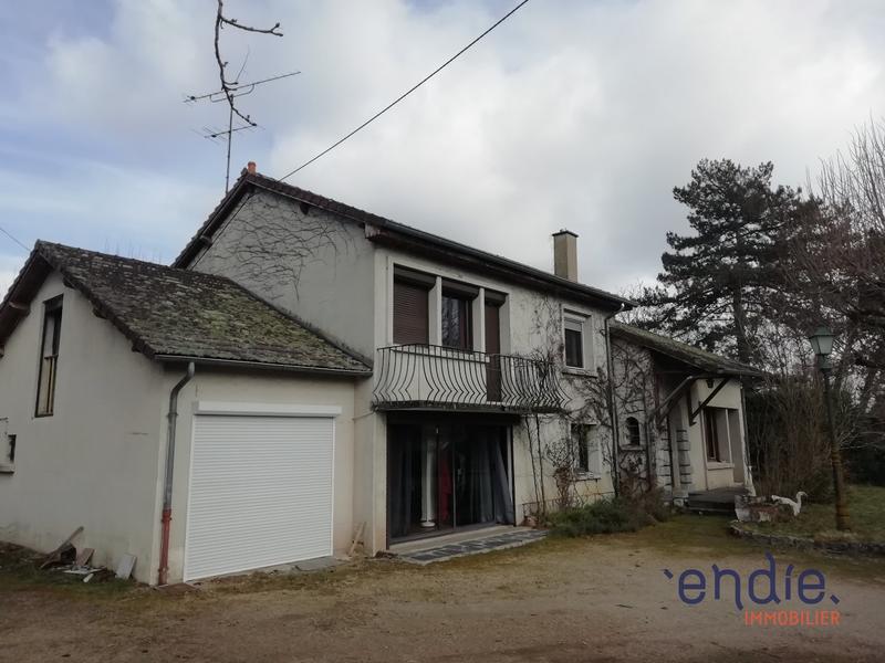 Maison - 212 m² - 7 pièces