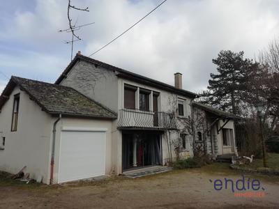 Maison - 212 m² - 7 pièces