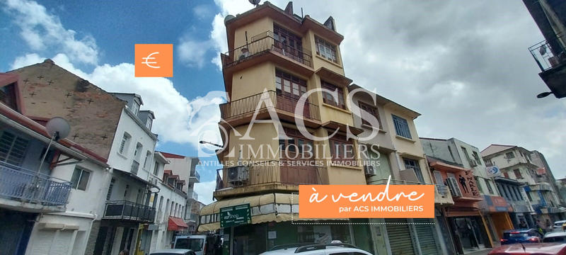 Immeuble - 105 m² - 6 pièces