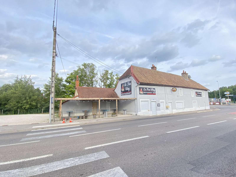 Local commercial - 190 m² - 8 pièces