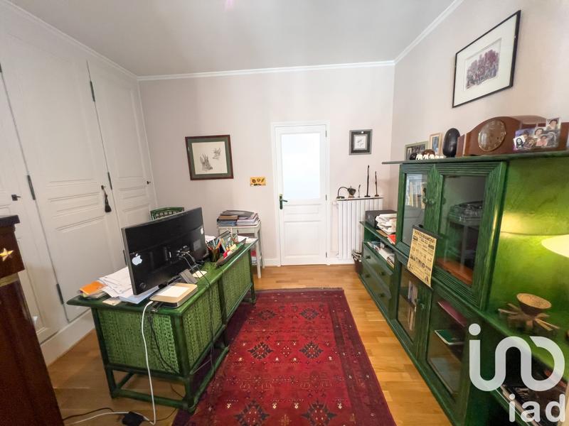 Maison - 280 m² - 8 pièces