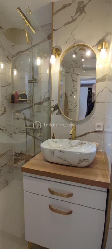 Maison traditionnelle - 99 m² - 4 pièces