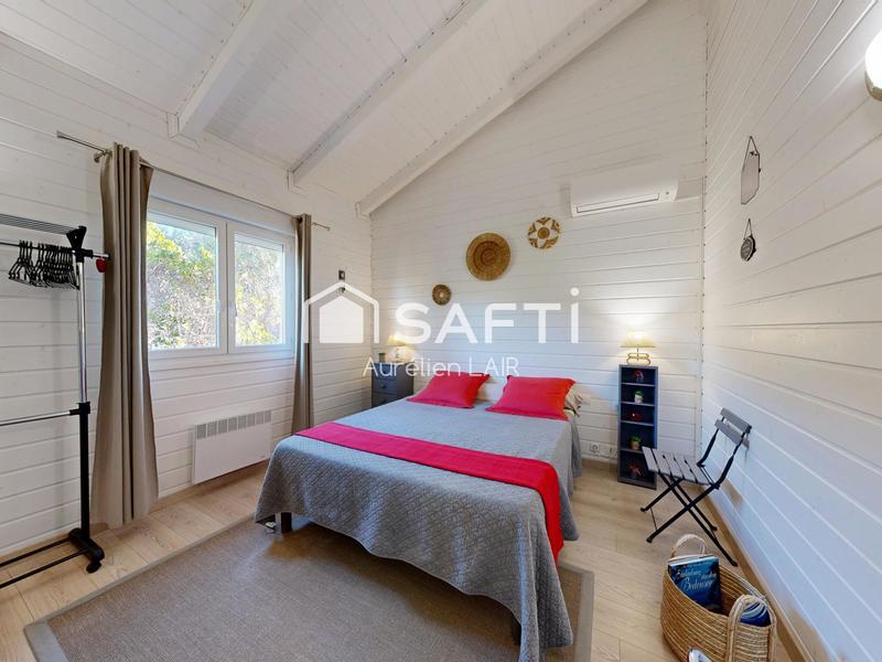 Maison - 180 m² - 7 pièces