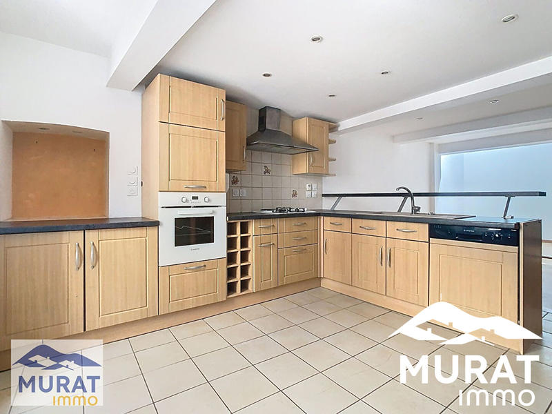 Maison - 95 m² - 4 pièces