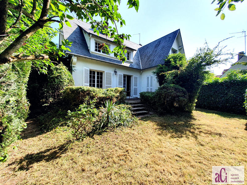 Maison - 160 m² - 6 pièces