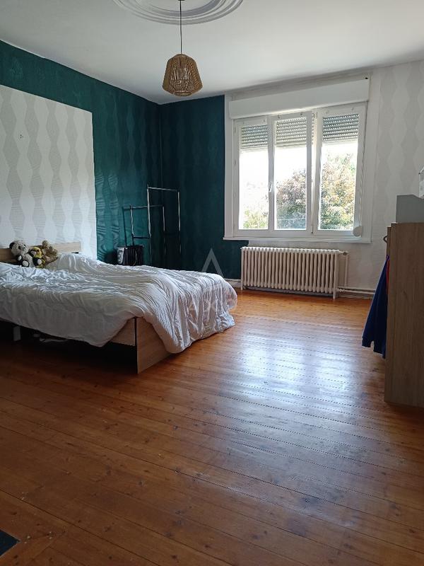 Maison - 142 m² - 7 pièces