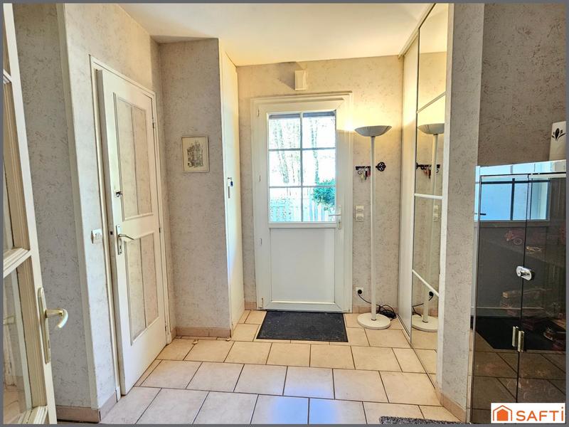 Maison - 208 m² - 8 pièces