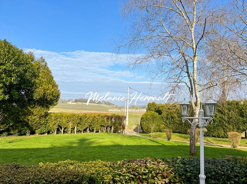 Maison - 170 m² - 6 pièces