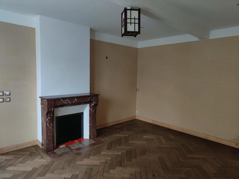 Maison - 94 m² - 6 pièces