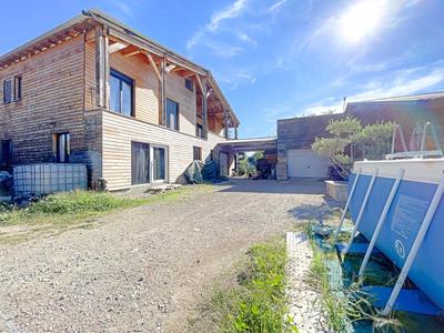 Maison - 107 m² - 6 pièces