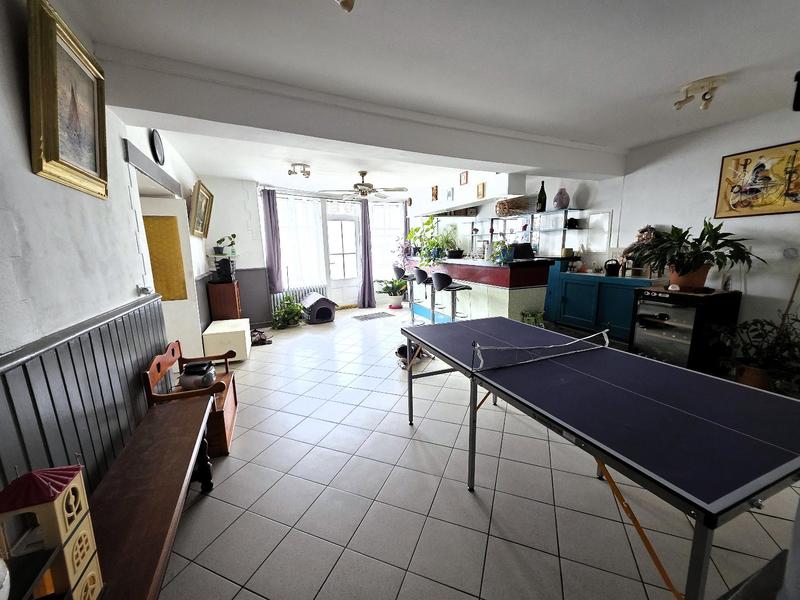 Maison - 169 m² - 7 pièces