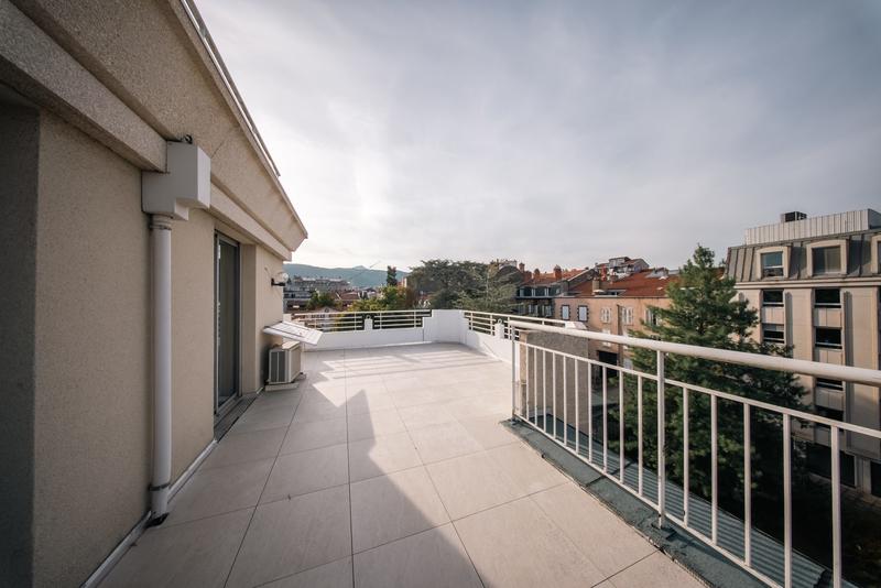 Appartement - 135 m² - 4 pièces