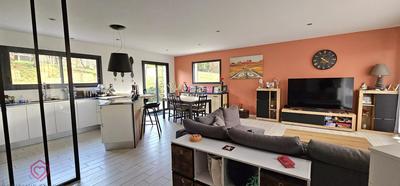 Maison - 122 m² - 5 pièces