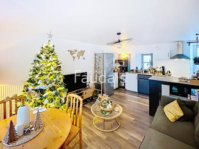 Maison - 140 m² - 8 pièces