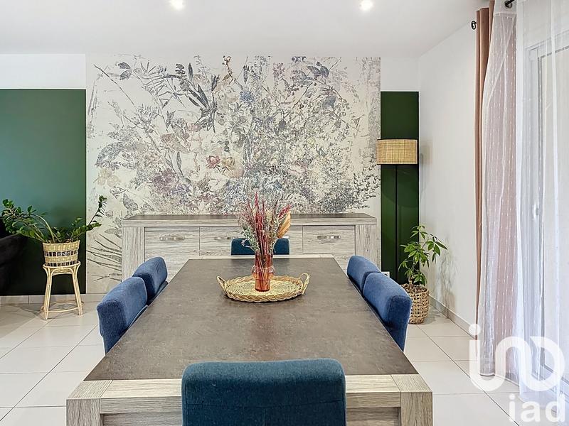 Maison - 180 m² - 5 pièces