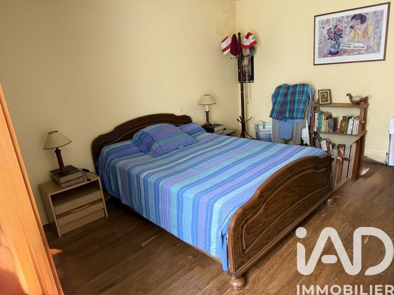 Maison - 223 m² - 11 pièces