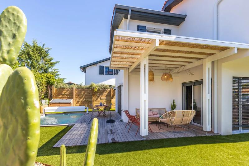 Maison - 110 m² - 5 pièces