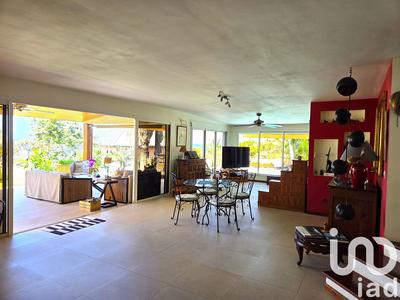 Maison - 161 m² - 4 pièces