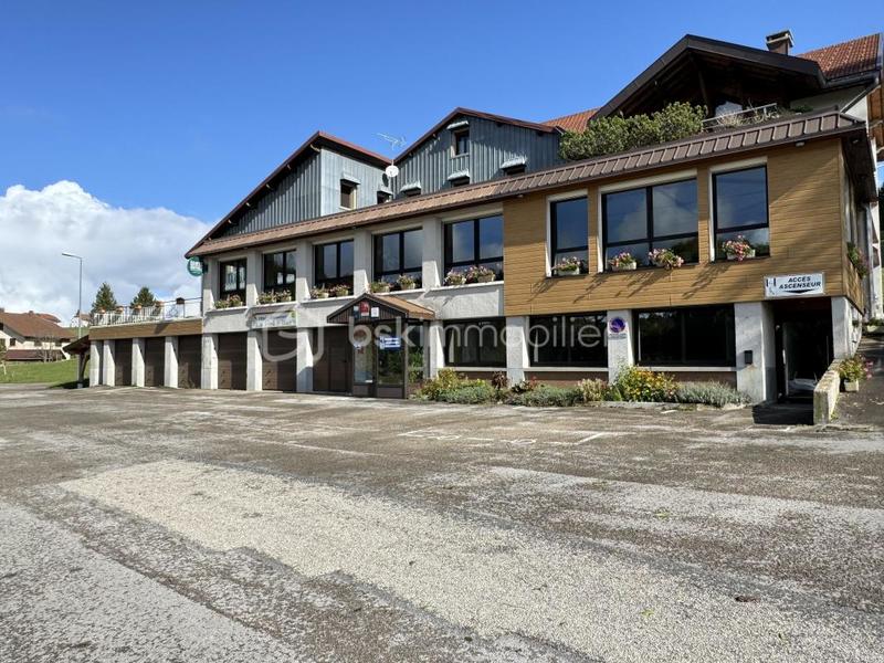 Bureau - 2 000 m² - 30 pièces