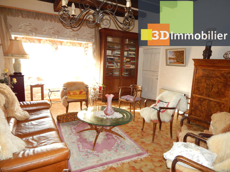 Maison - 234 m² - 7 pièces