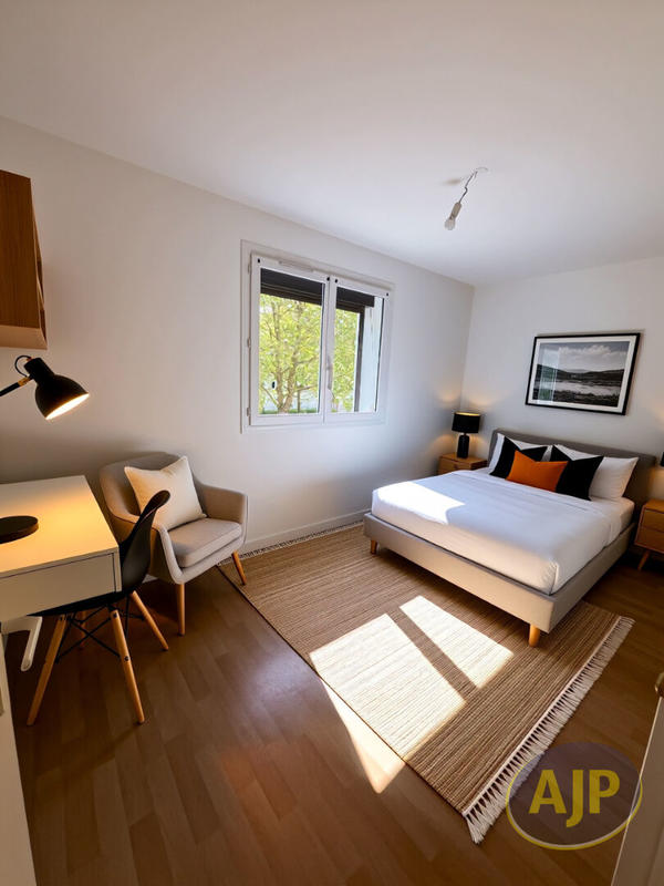 Appartement - 77 m² - 4 pièces