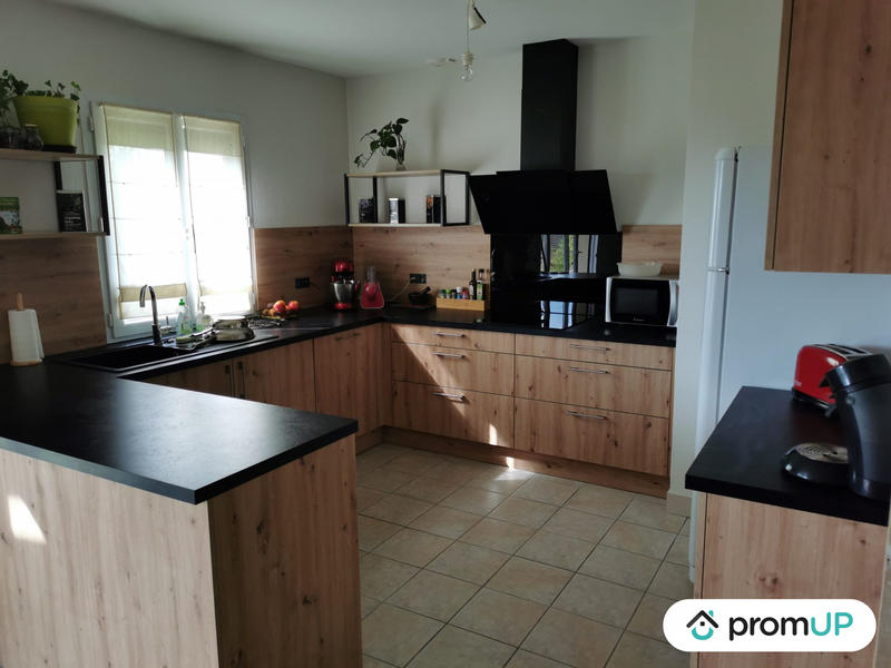 Maison - 90 m² - 5 pièces