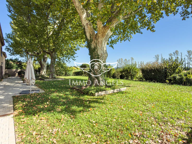 Mas - 268 m² - 9 pièces