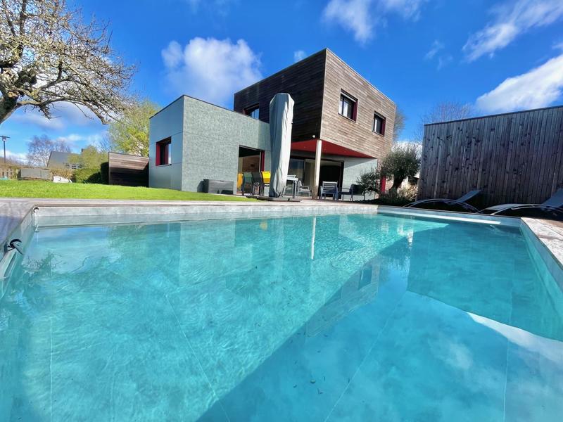 Maison contemporaine - 168 m² - 6 pièces