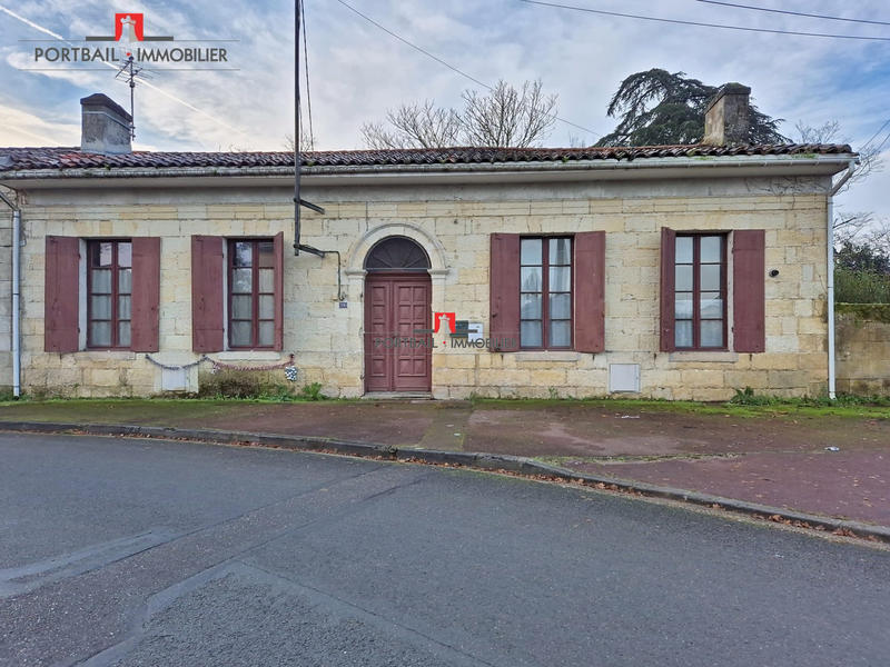 Maison - 422 m² - 8 pièces